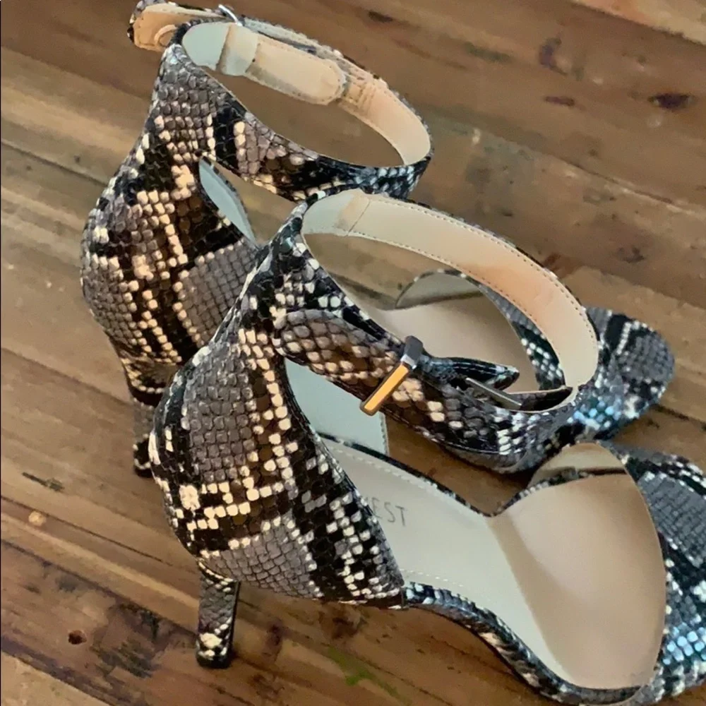 Brand new never worn snakeskin heels